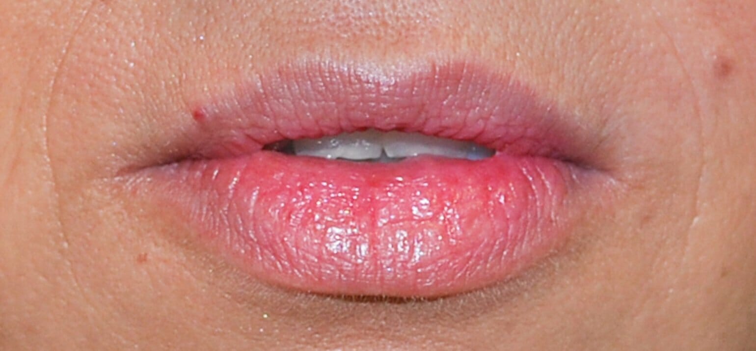 Voor permanente make-up volledige lippen full lips